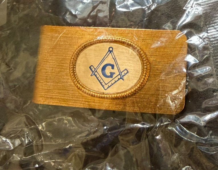 Masonic Money Clip Gold Tone Metal Master Mason Square Compass Blue Lodge Sealed-image