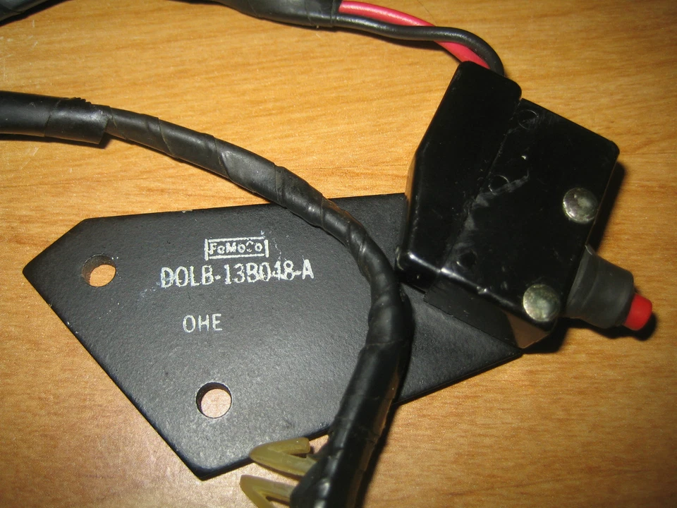 NOS Ford FoMoCo 1970 Lincoln Mark III Hidden Headlight Headlamp Cover Switch - Image 3 of 4