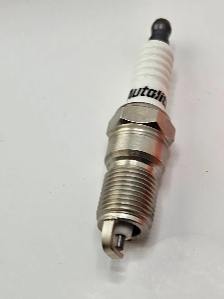 (CANTIDAD 4) Bujía de resistencia de cobre Autolite 5245 para GMC Savana 2500 2012 Foto 4 de 4