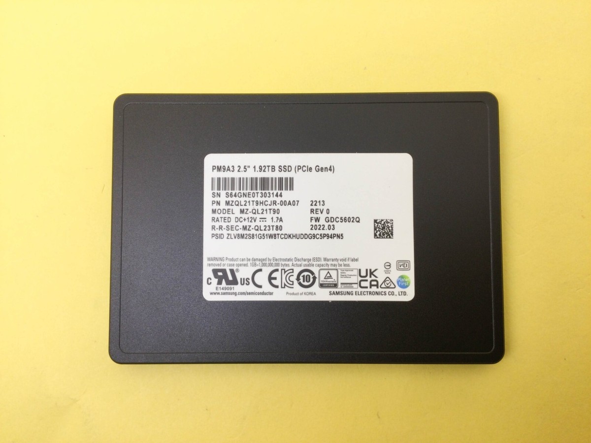 初期保証 i9-11950H相当 64GB SSD2TB QuadroM4000 初期保証i9-11950H相当64GB SSD2TB QuadroM4000 初期保証i9-11950H相当