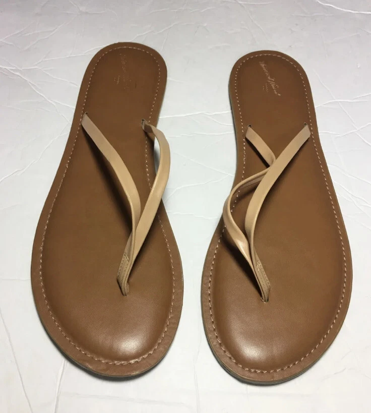 Ladies tan deals flip flops