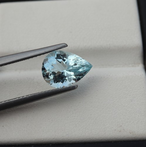 2.1 Cts 10.5x7.8x5.6 MM Natural AAA Blue Aquamarine Faceted Oval Gemstone - Picture 6 of 9