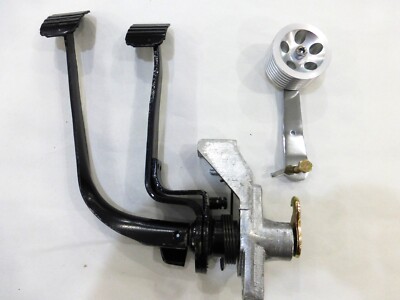 ぺダルカービートル 1965-1979 VW Bug Beetle Ghia Dune Buggy Manx Stock Pedal Assembly