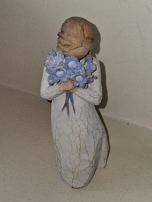 EUC NO BOX Willow Tree Forget Me Not Figurine 5''