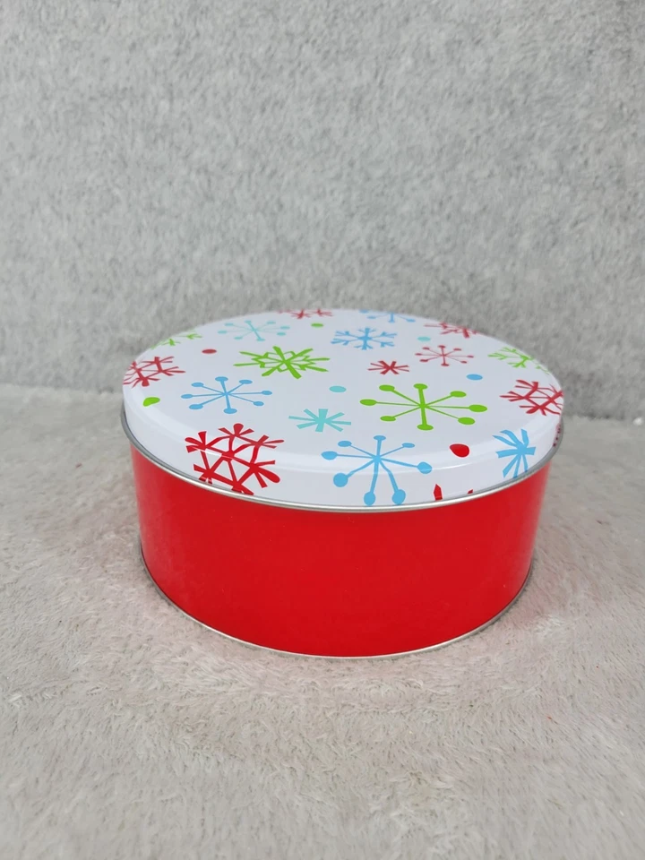 Contenedor redondo de lata de caramelo de galletas navideñas escamas rojas 6" X 2,5" Foto 2 de 4