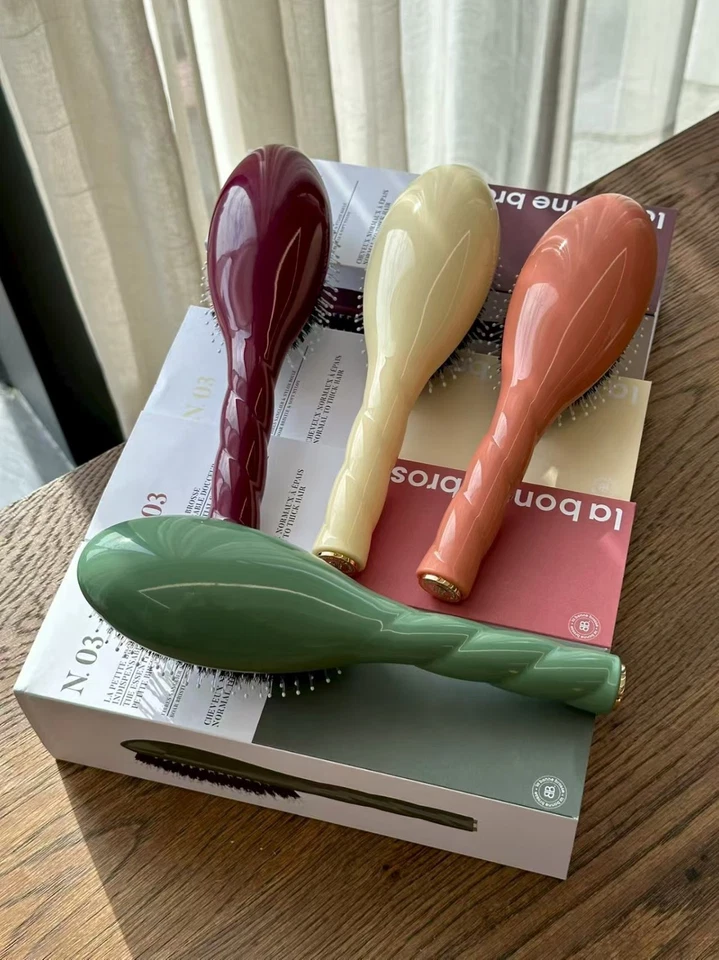 La Bonne Brosse N.03 boar bristle brush The Shine & Care Hair Brush - Image 2 of 4