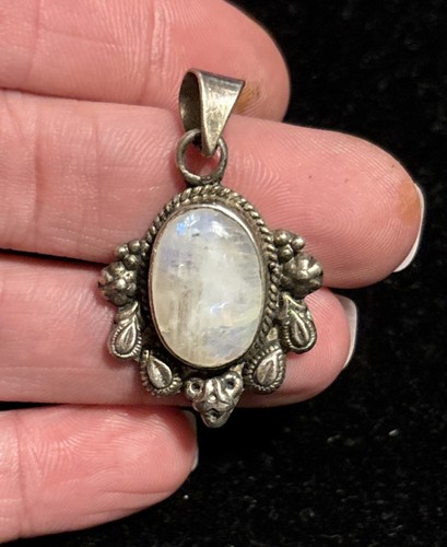 Vintage Moonstone Sterling Silver Pendant - 第 4/10 張圖片