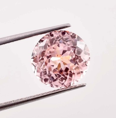 Flawless 13 x 13 mm Natural Peach Padparadscha Sapphire GIT Certified Gemstone