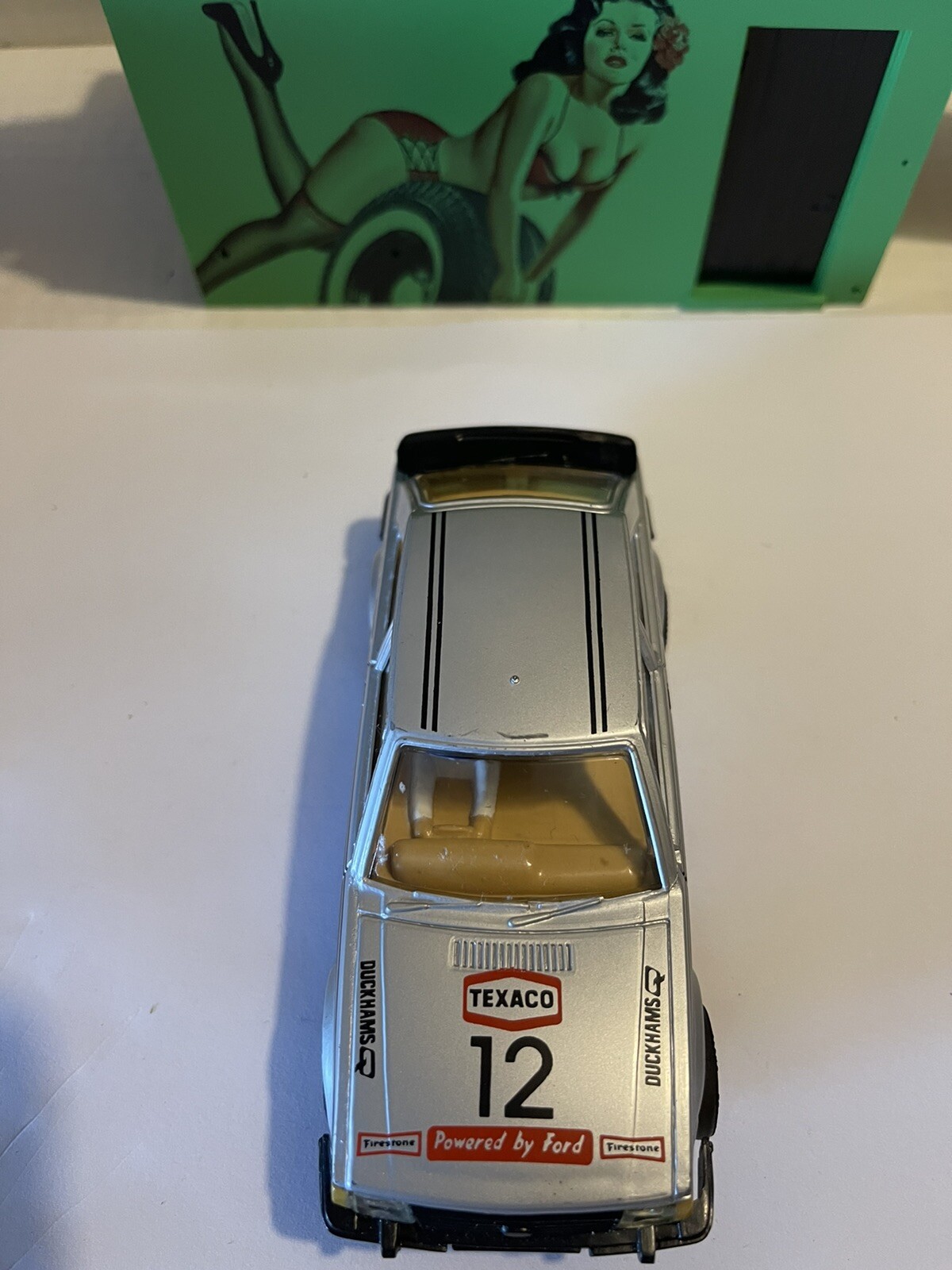 Picture 4 of 11