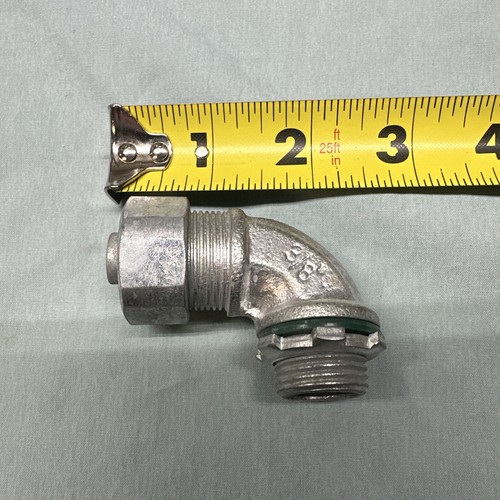 Lot of 7 Hubbell H0389 Liquid Tight Flex Conduit Connector 3/8" 90 Degree B13 - Picture 3 of 7