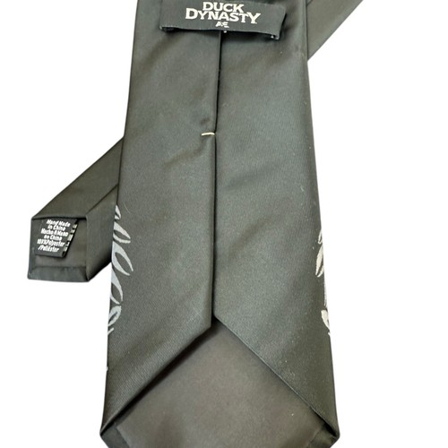 Duck Dynasty Black Tie Family Certified Redneck Approved 56"L 3.5"W - Picture 4 of 5
