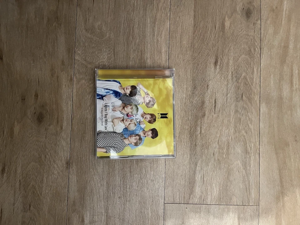 BTS Japanese Single Album Lights/Boy with Luv CD