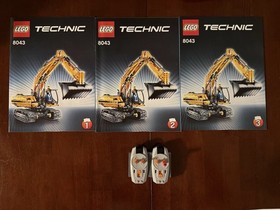 LEGO TECHNIC: Motorized Excavator (8043)
