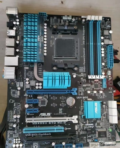Carte mère ASUS M5A99X EVO /M5A99X EVO R2.0 /M5A99FX PRO R2.0 AMD 990FX DR3 ATX - Photo 4/7