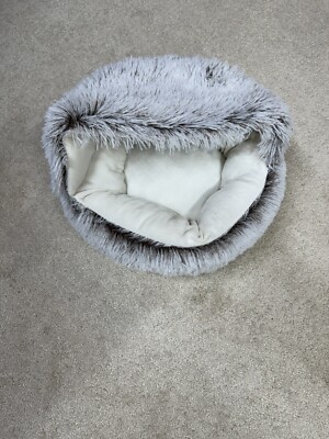 Kimpets Furry Cozy Comfy Pet Nest Pet Bed Gray/White For Small