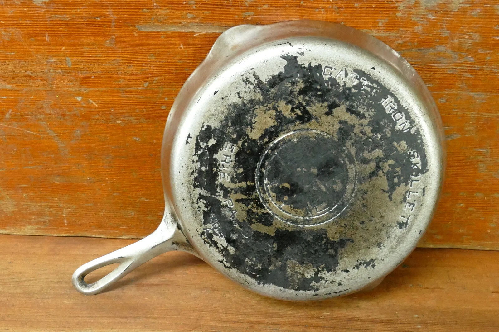 Antique Griswold No. 8 Cast Iron Skillet Large Block Logo 704A Nickel Plated
