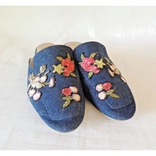 DSW Mix No. 6 Alexcina Denim Embroidered Floral Embellished Flat Mules Sz. 9