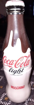 FLASCHE/FLASCHE COCA COLA COLLECTOR MOSCHINO NEU, UNGEÖFFNET, AUS GLAS!