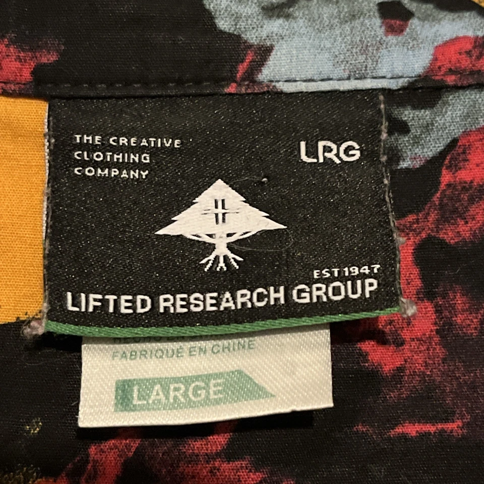 CAMISA LRG Lifted Research Group CAMUFLAJE Psicodélico Talla L Mangas Cortas BOTÓN ARRIBA Foto 3 de 4