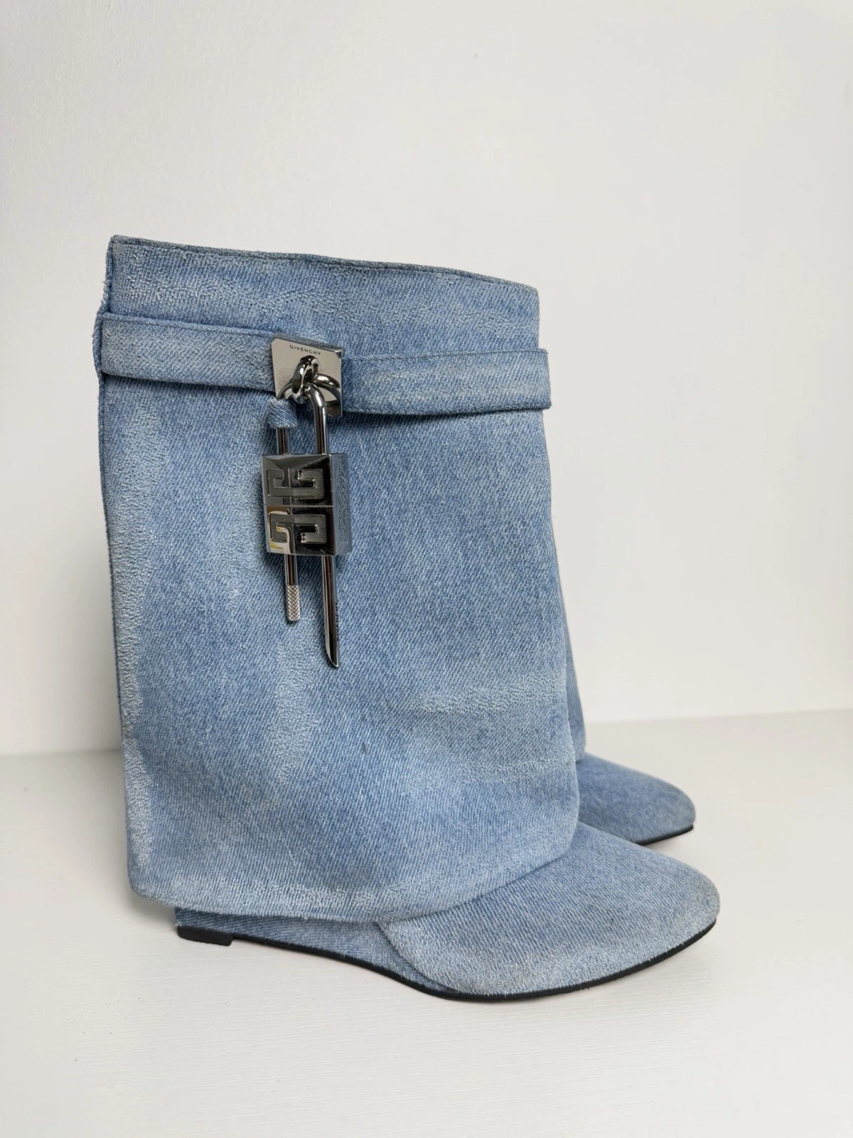 Givenchy — Givenchy Shark Lock Denim Ankle Boots Light Blue Women’s EU 39 Pointed Toe