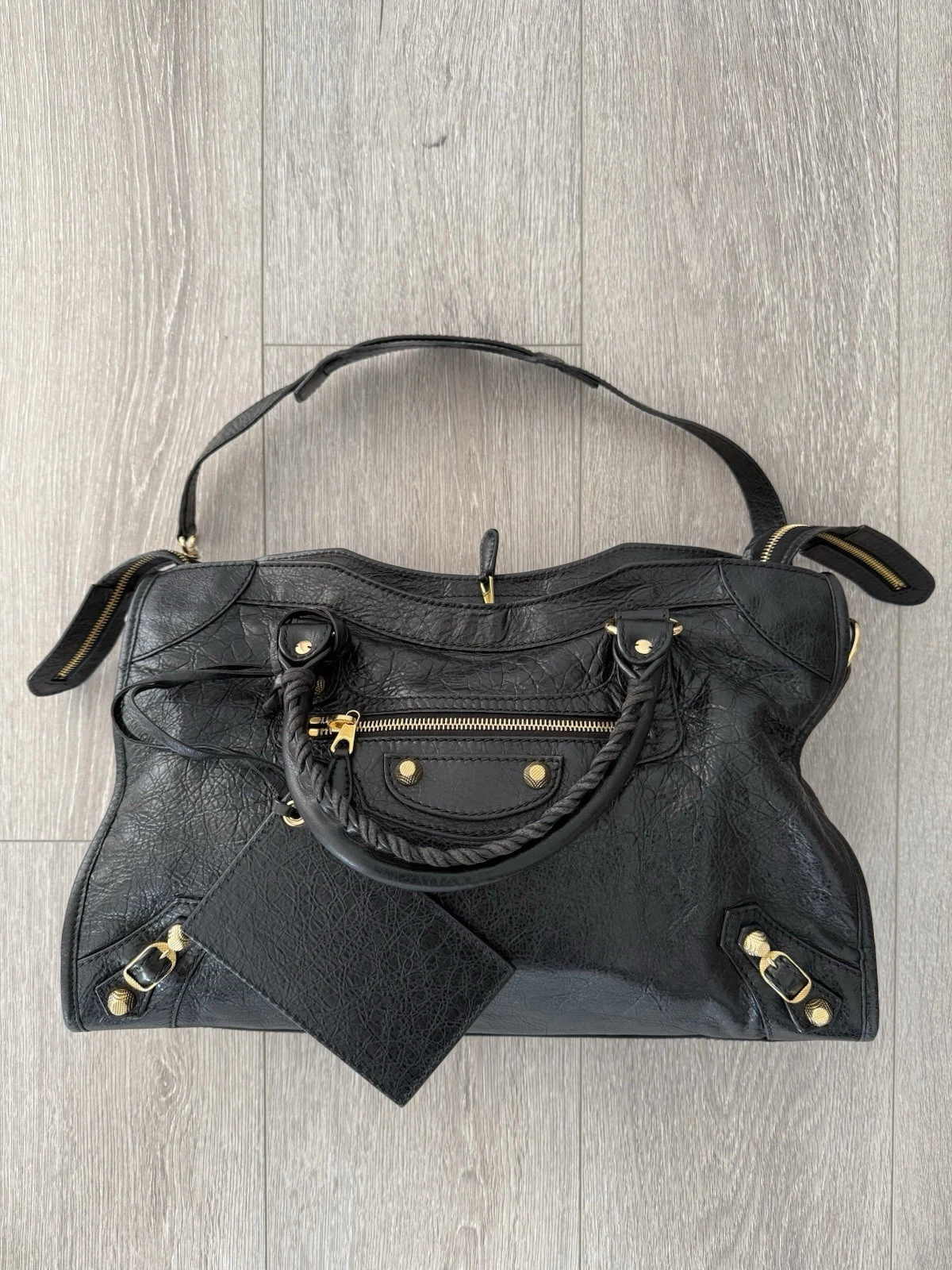 Balenciaga — Balenciaga City Bag Medium Black Lambskin Leather