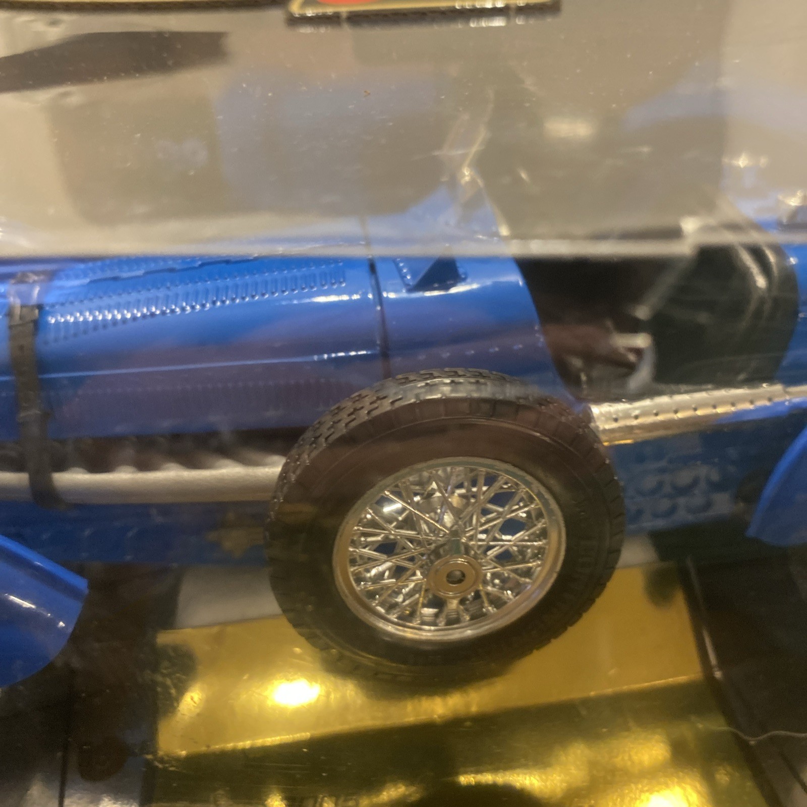 Picture 5 of 12