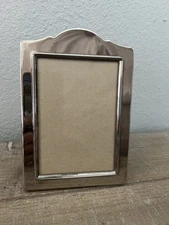 Silver Tone Solid Metal Frame 4.5”x6” Free Standing Art Deco Arch On Top