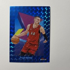 2024?25 Topps Finest /75 Tyler Hero  Blue Refractor #55
