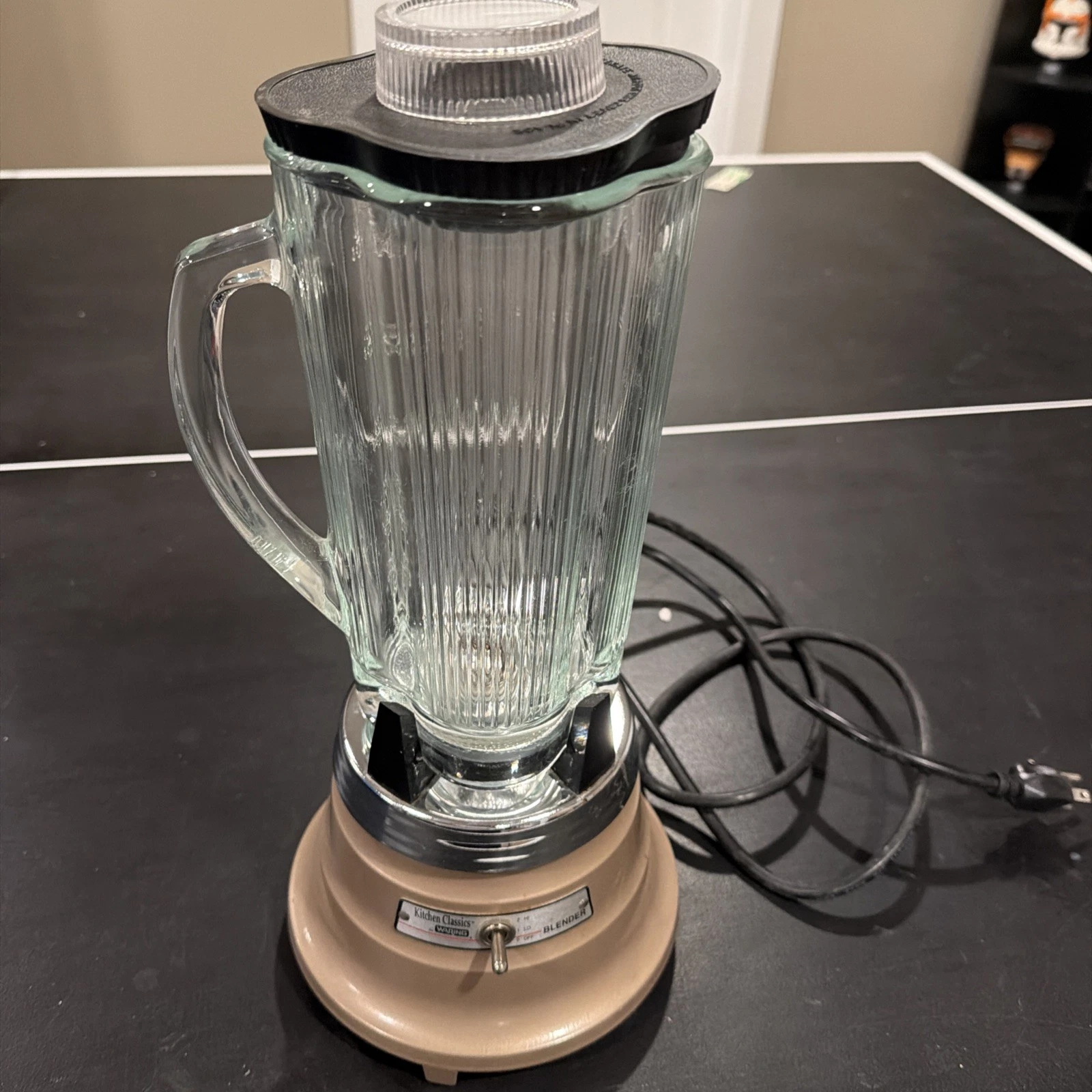 Waring Pro Commerical Kitchen Blender Model MBB518 Chrome 2 Speed Retro Diner
Opens in a new window