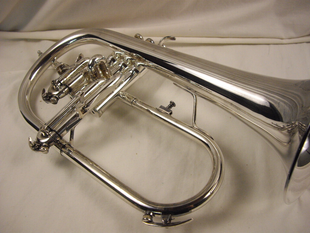 BESSON 947 SOVEREIGN PROFESSIONAL SILVER Bb FLUGELHORN DUAL TRIGGERS