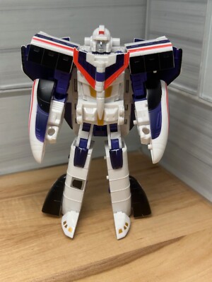 Astrotrain Classic Deluxe Robots in Disguise Transformers 2006 Triple Changer