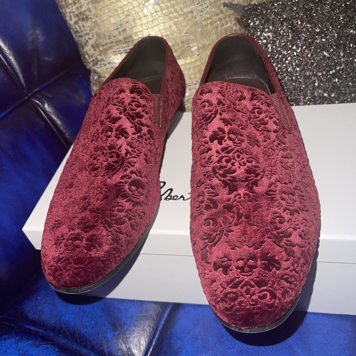 Robert Graham Loafers 9 Men burgundy velvet skull embossed  display picture 2