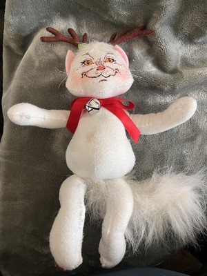 Annalee 2008  A Deer Kitty White Christmas Cat w Reindeer Antlers 10''