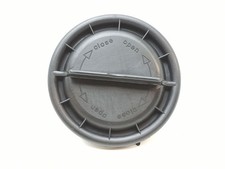 Volkswagen PASSAT B8 2017 Headlight headlamp dust cover C1283T1 PUM75463