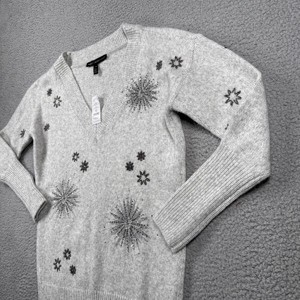 Suéter para mujer WHITE HOUSE BLACK MARKET copo de nieve con cuentas cuello en V túnica nuevo con etiquetas Foto 2 de 4