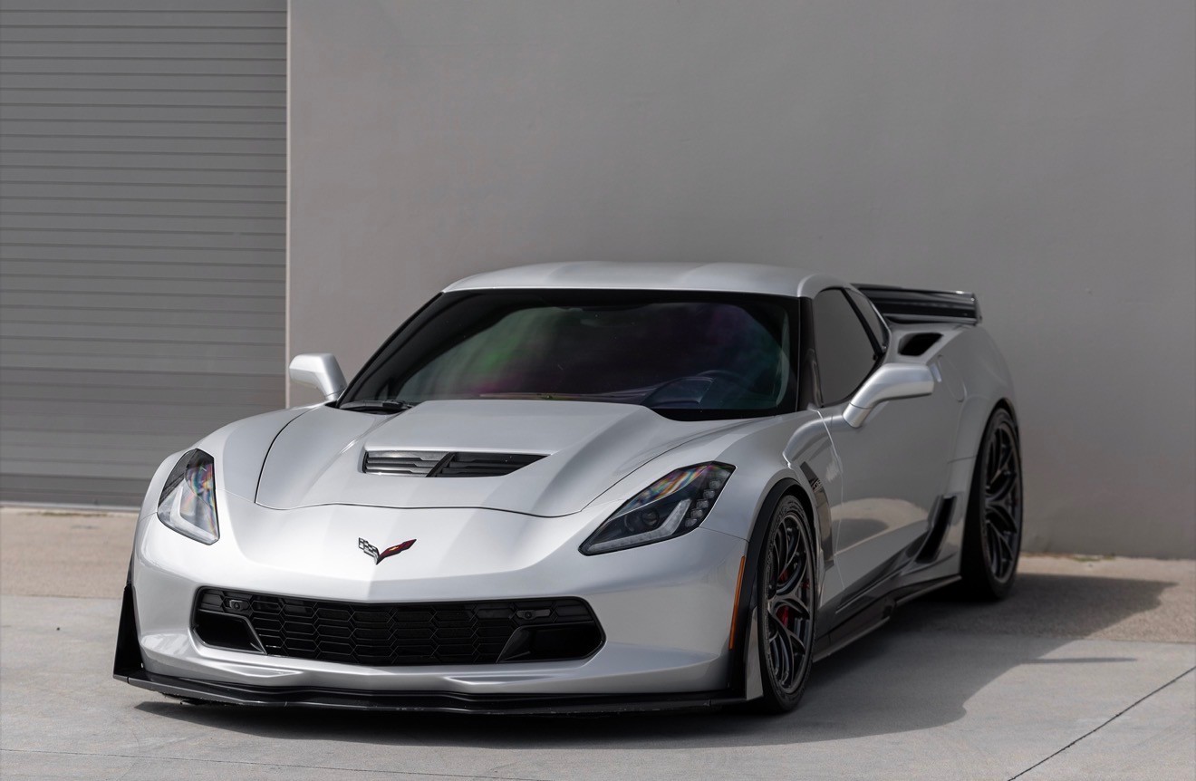 2016 Blade Silver Metallic Chevrolet Corvette   | C7 Corvette Photo 3
