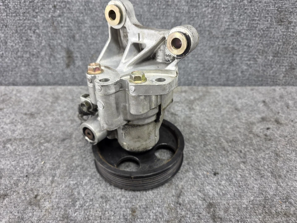 LEXUS 1992-1997 SC400 OEM POWER STEERING PUMP UNIT WITH PULLEY - Image 2 of 4