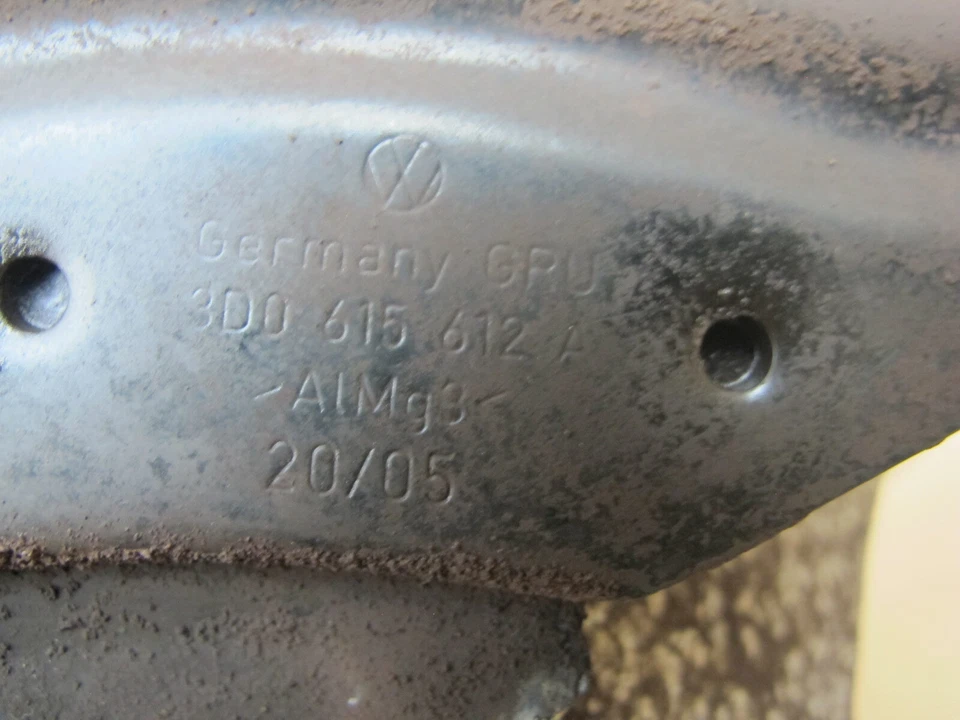 03-10 BENTLEY CONTINENTAL HUSILLO TRASERO DERECHO NUDILLO RUEDA COJINETE Foto 3 de 4