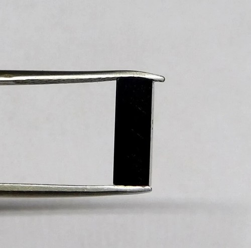 CABOCHON ONICE NERO NATURALE FORMA RETTANGOLO PIATTO GEMMA SFUSA GIOIELLI. - Foto 3 di 4