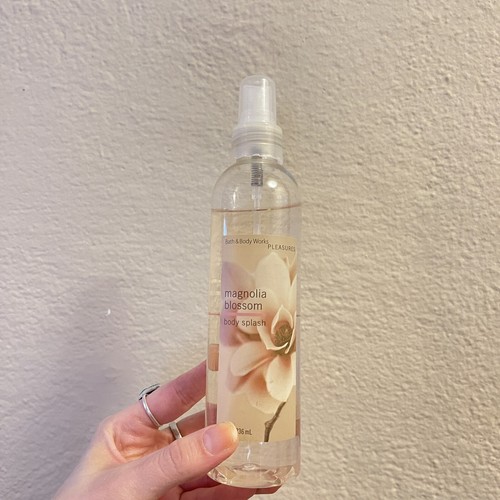 Bath & Body Work Pleasures MAGNOLIA BLOSSOM Body Splash Spray 8 Fl Oz