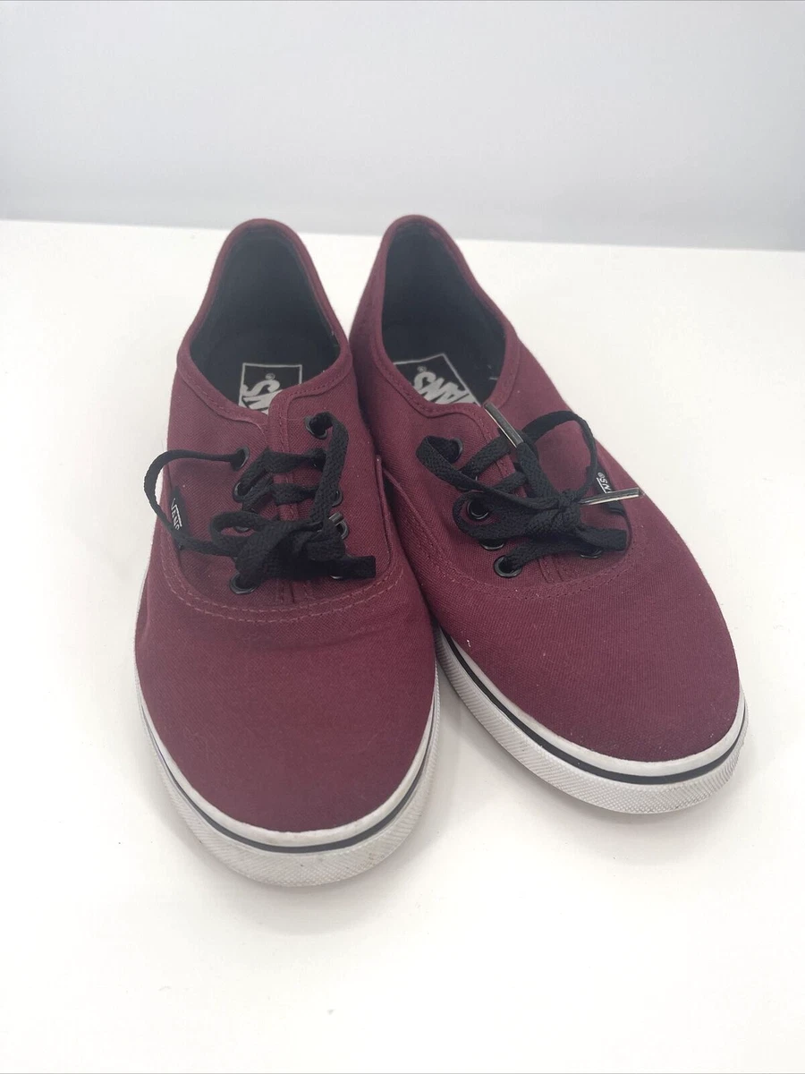 Vans Classic Women s Size 7.5 Low Red with Black Laces Skate Shoes