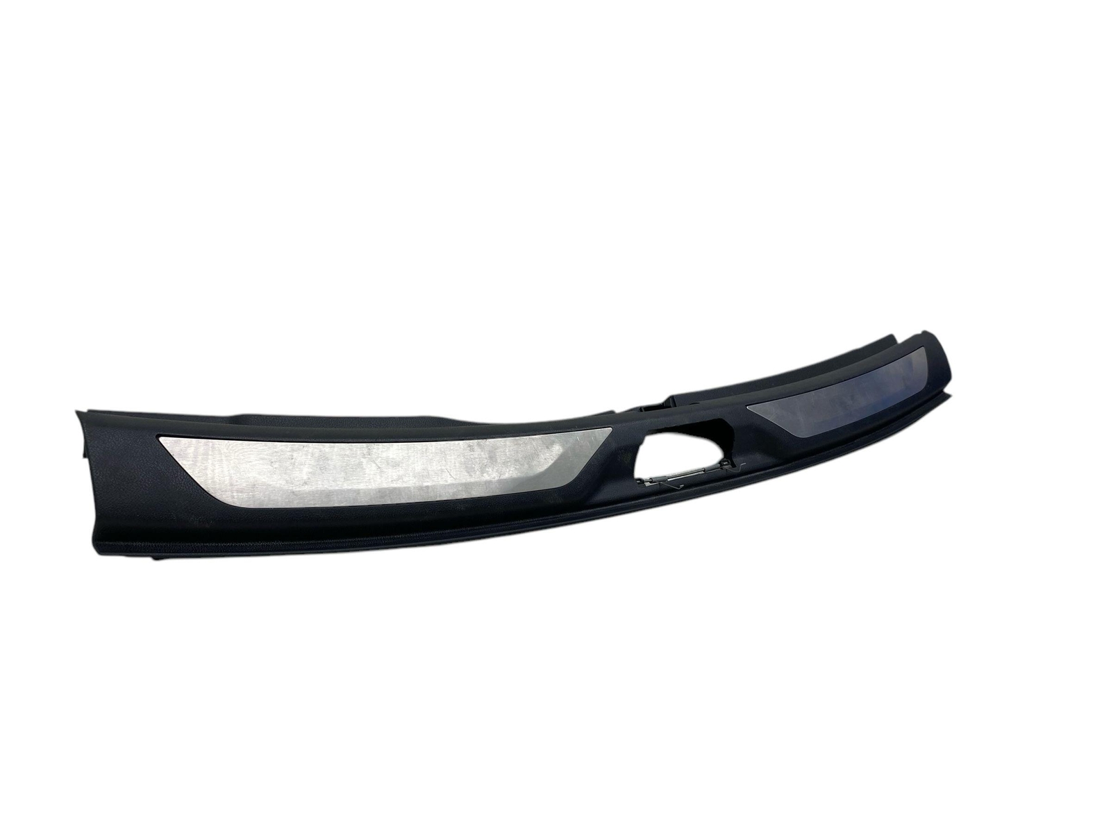 2017-2020 MASERATI LEVANTE TAILGATE LIFTGATE TRUNK SILL SCUFF PLATE COVER *NOTE*