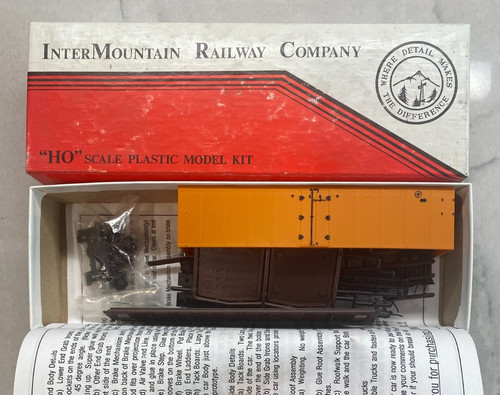 InterMountain 40699 HO Stahlseitiger Eisbunker-Kühwagen Bausatz - Ungeschmückt | Zustand: Neu