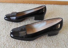 Vintage Salvatore Ferragamo Boutique Black Patent Leather Gancini Pumps Sz 5.5B