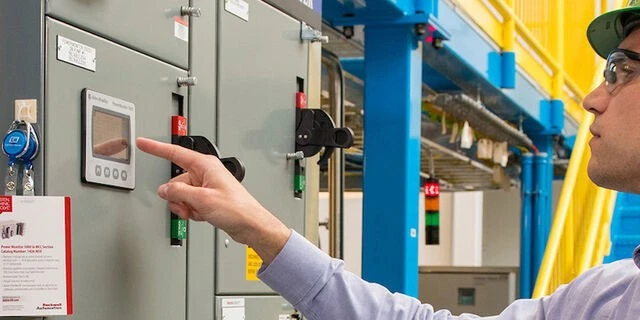 Серводвигатель переменного тока Allen-Bradley MPL-B220T-VJ74AA 0,62 кВт MPLB220TVJ74AA США без налогов - Изображение 3 из 4