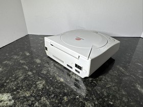 SEGA Dreamcast Console White HKT-3020 Console w/ Cables & Controller