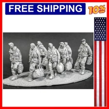 1/32 Scale Die-Cast Resin Figure Model Kit WWII Bomber Crews 7 Figures & Acce...