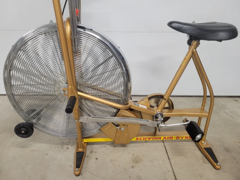 *Vintage GOLD SCHWINN AIRDYNE fitness EXCERCISE BIKE w/ RARE reading stand CLEAN - Image 3 of 4