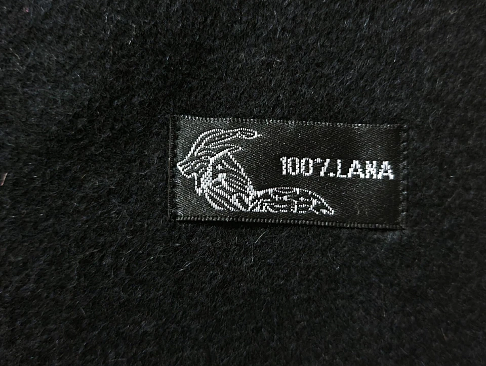 LENÇO VINTAGE AUTÊNTICO PRETO SÓLIDO LÃ MACIA LONGA FRANJA MASCULINA - Imagem 3 de 3