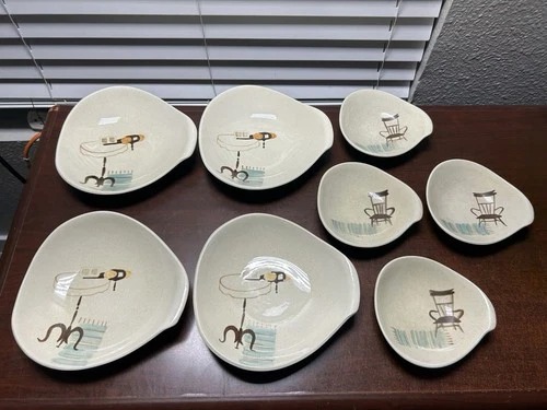 Vintage Red Wing Pottery Hearthside Pattern: (4) Large & (4) Small Serving Bowls